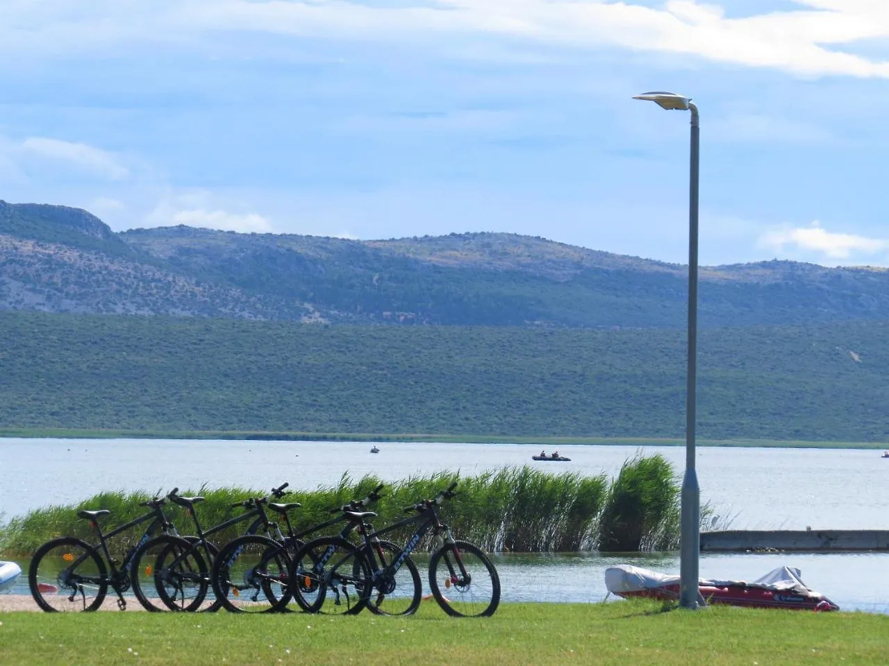 Camp Vransko Lake - Mobile Homes Pakoštane