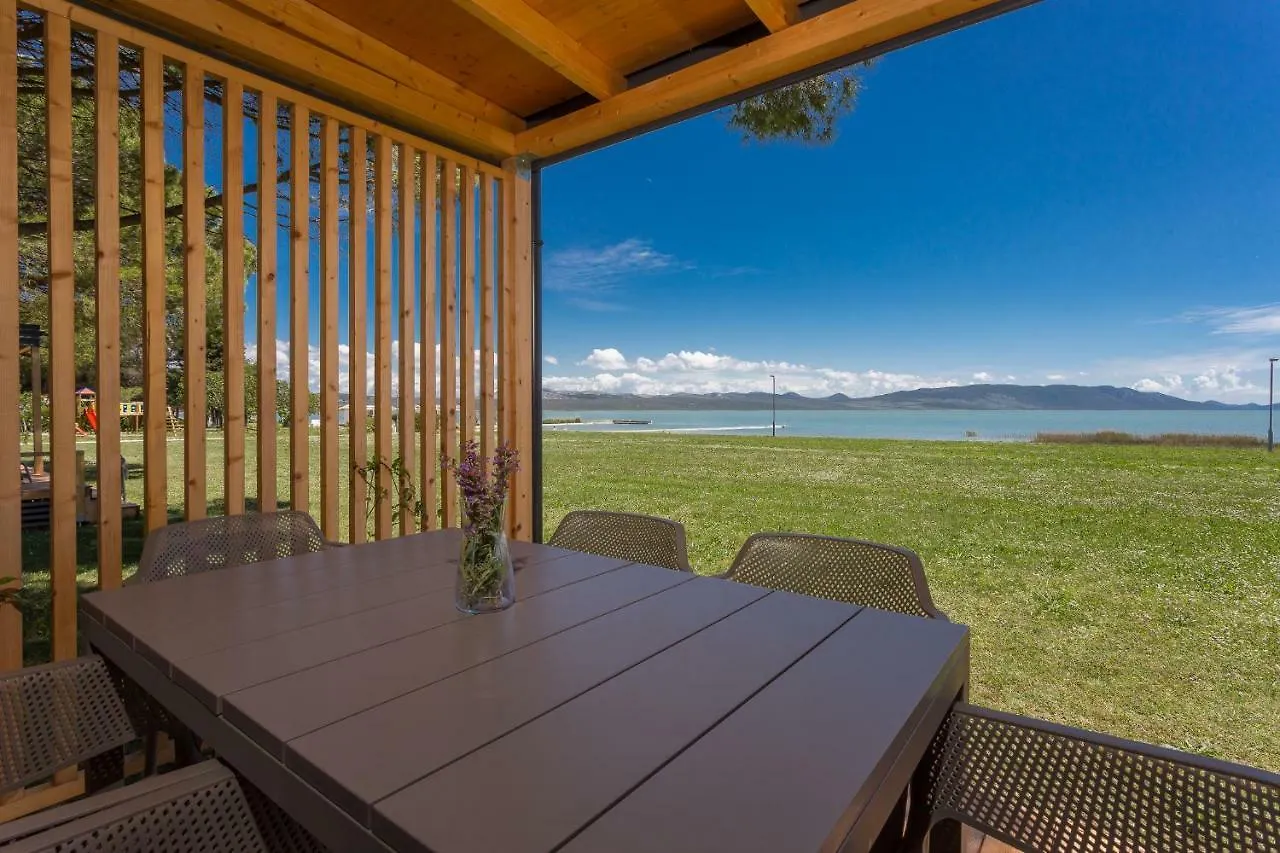Camp Vransko Lake - Mobile Homes Pakostane Holiday park